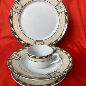 Studio Concept Ultra Fine Porcelain Ware Set